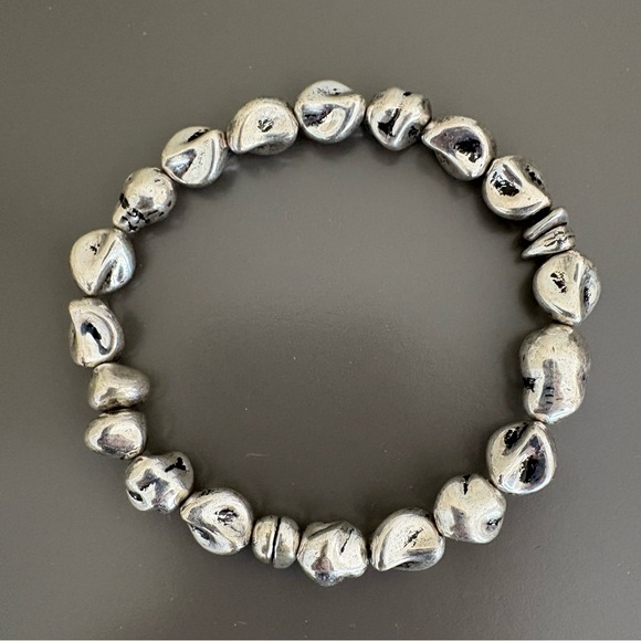 NWOT, Zara Pack of 8 Elastic Stretch Stackable Silver Nugget Bracelets. - Picture 4 of 4